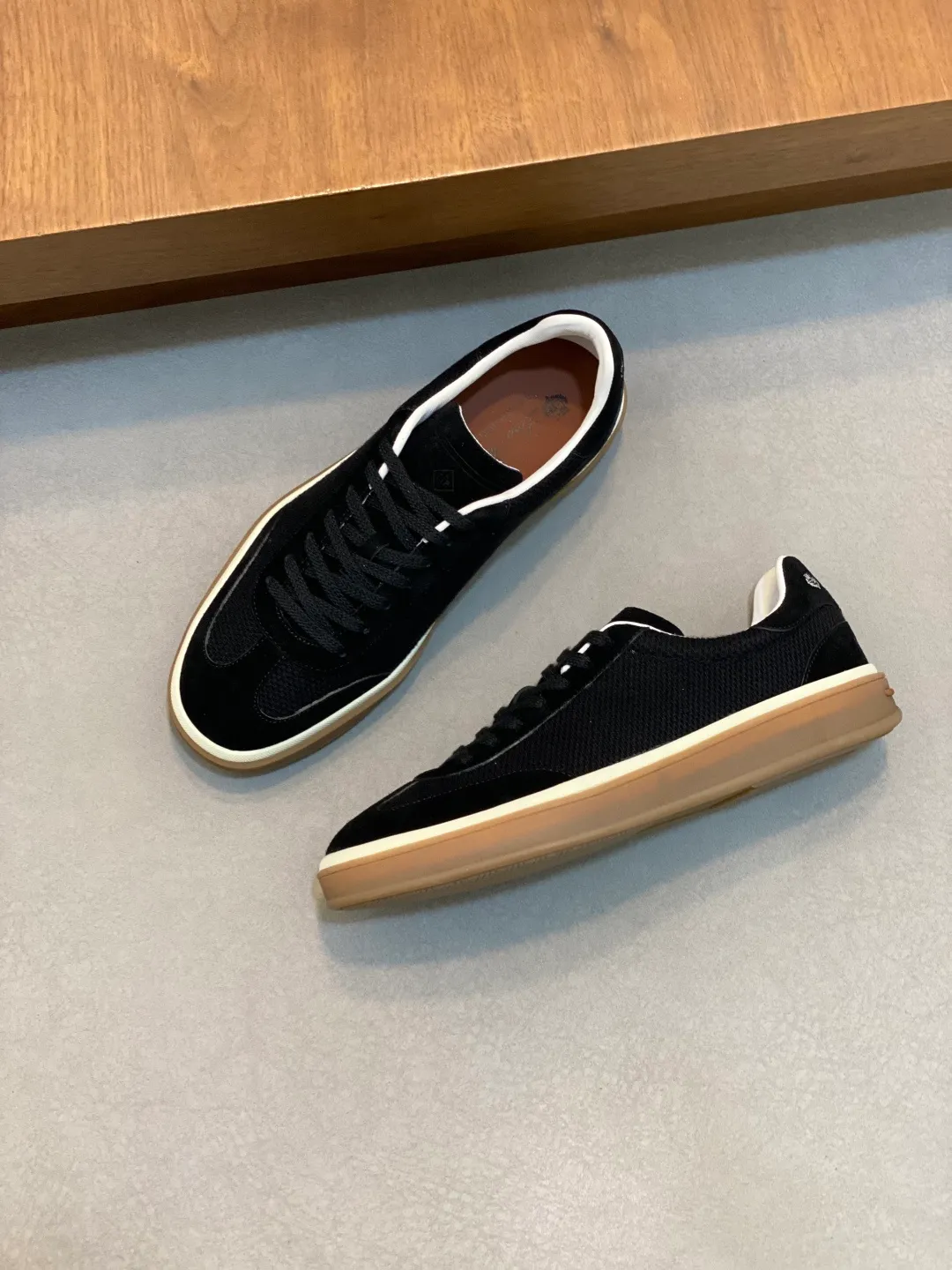 P420 Loro Piana - classic casual shoes, men's lace-up casual shoes and sneakers, high-quality lightweight and comfortable fabrics, suitable for outdoor leisure, the color scheme is young and energetic, it goes great with sportswear or casual suits! Code number: 39-44 (38, 45, 46, can be customized No. 088